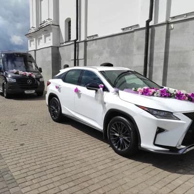 Lexus RX 450 и тёмный Sprinter
